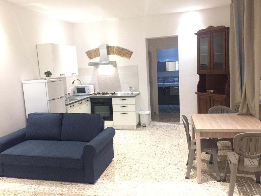 Della Cuba Vacanze Trapani Historic Center מראה חיצוני תמונה