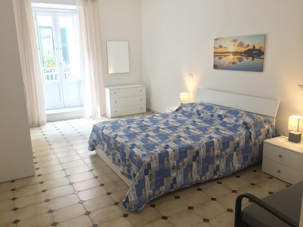 Della Cuba Vacanze Trapani Historic Center מראה חיצוני תמונה